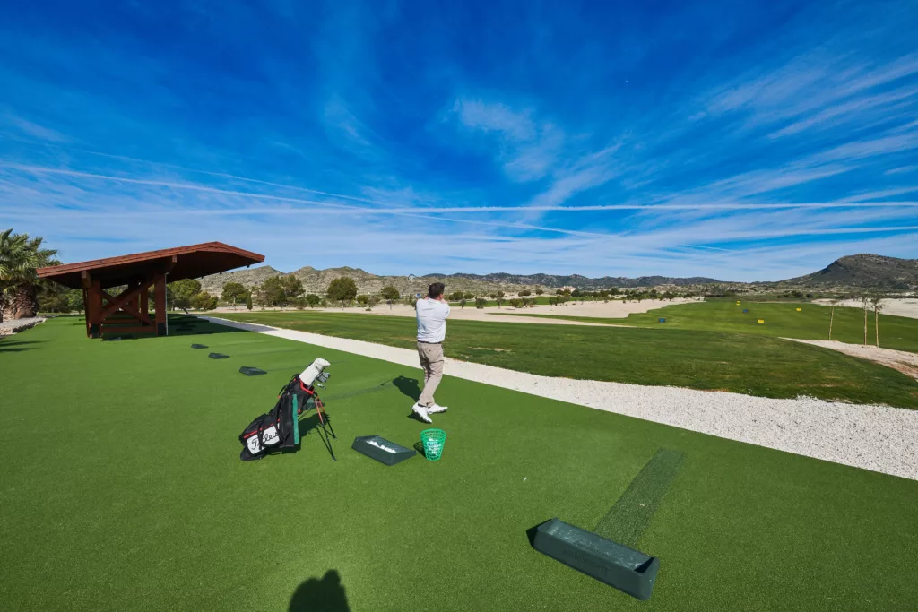 playing-golf-altaona-resort-nature