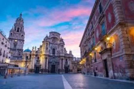 Catedral de Murcia – historic architecture and Mediterranean lifestyle in Spain