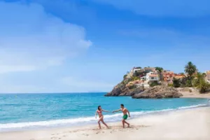 Sunny Costa Cálida beach in Murcia, a great reason to live in Murcia